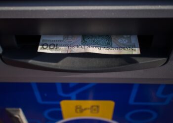 [NASZ WYWIAD]: Nie daj się bankowi! Jak odzyskać pieniądze z niesprawiedliwego kredytu?