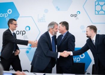W Gdańsku zbudują fabrykę morskich wież wiatrowych: ARP SA, Baltic Towers sp. z o.o. oraz hiszpańska spółka GRI Renewable Industries S.L.